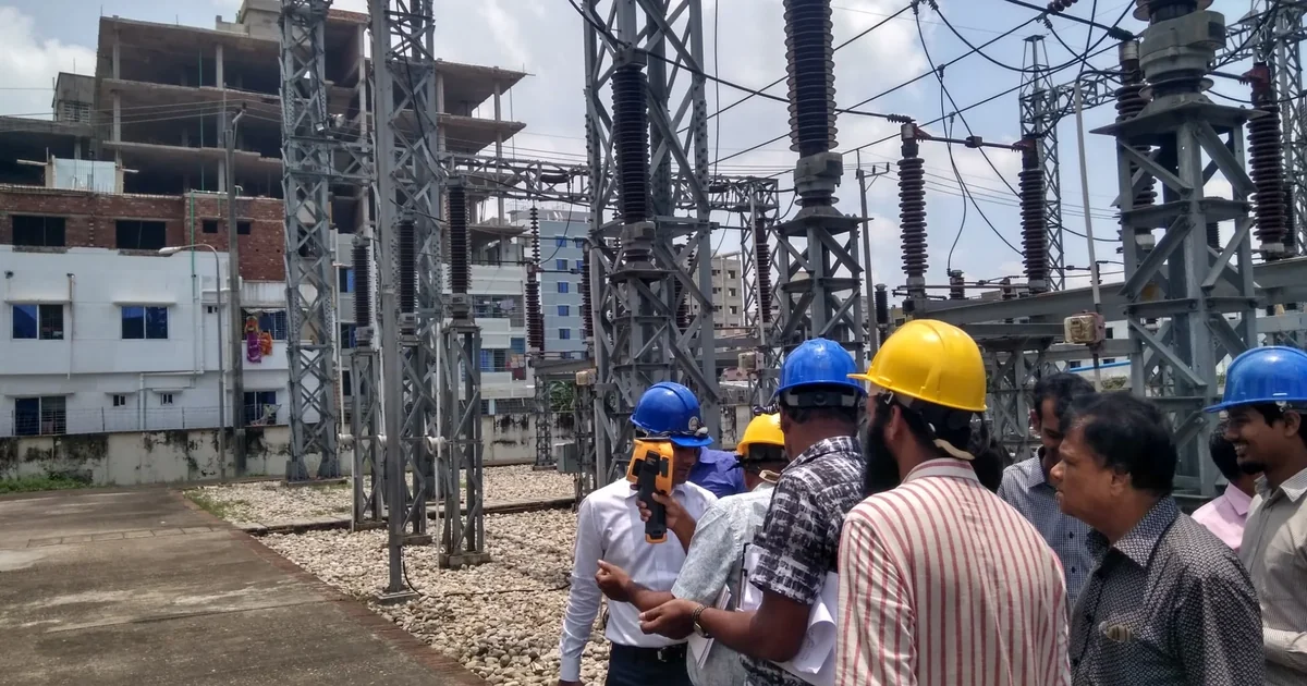 PGCB field team during the Fluke Ti450 thermal imaging camera switchyard demonstration