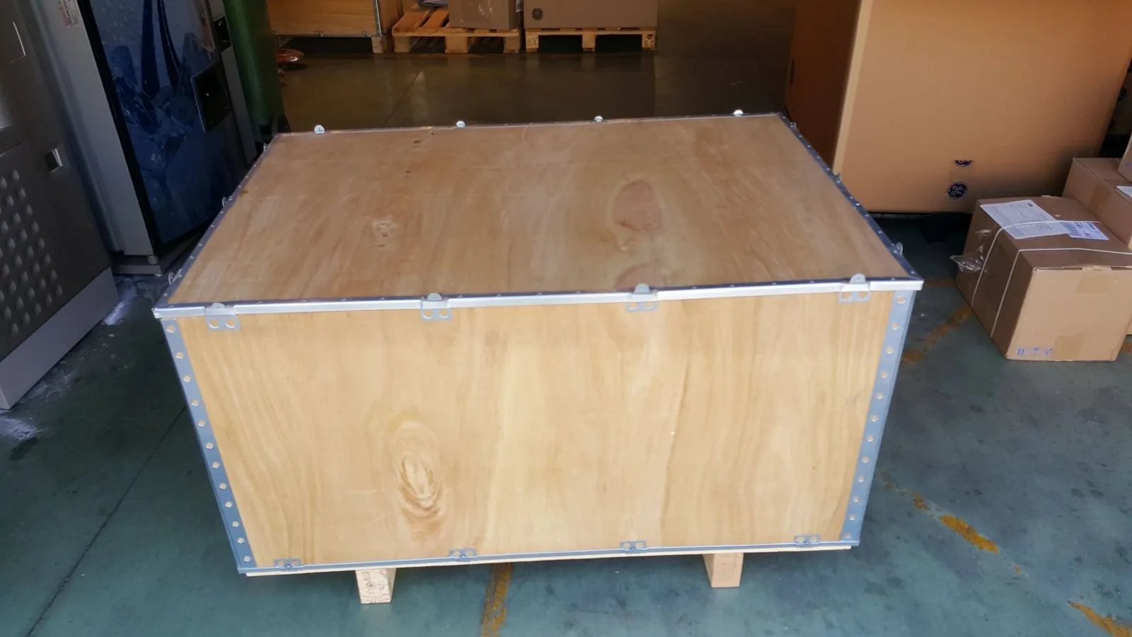 ge industrial solutions entelliguard accessories crated shipment closed view supplied goods evidence for electrical switchgear / breaker spares by Impro Solutions Bangladesh and Impro Solutions UK. ge industrial solutions entelliguard accessories crated shipment closed view supplied goods evidence for electrical switchgear / breaker spares by Impro Solutions Bangladesh and Impro Solutions UK.