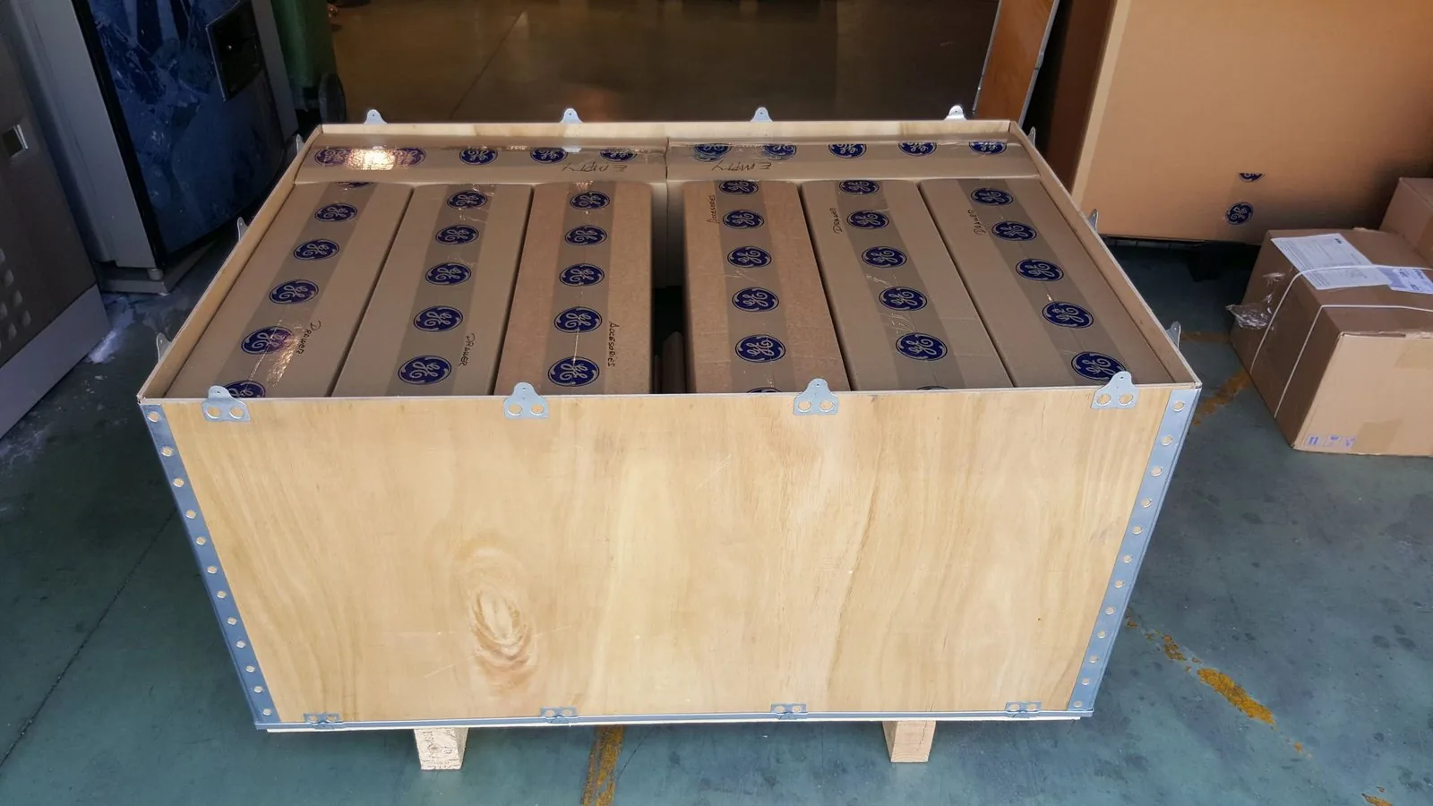 ge industrial solutions entelliguard accessories crated shipment open view supplied goods evidence for electrical switchgear / breaker spares by Impro Solutions Bangladesh and Impro Solutions UK. ge industrial solutions entelliguard accessories crated shipment open view supplied goods evidence for electrical switchgear / breaker spares by Impro Solutions Bangladesh and Impro Solutions UK.